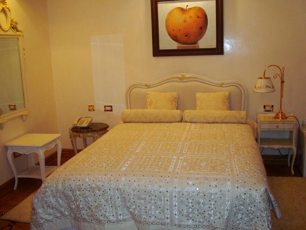 Villa Jelena Beograd Rom bilde